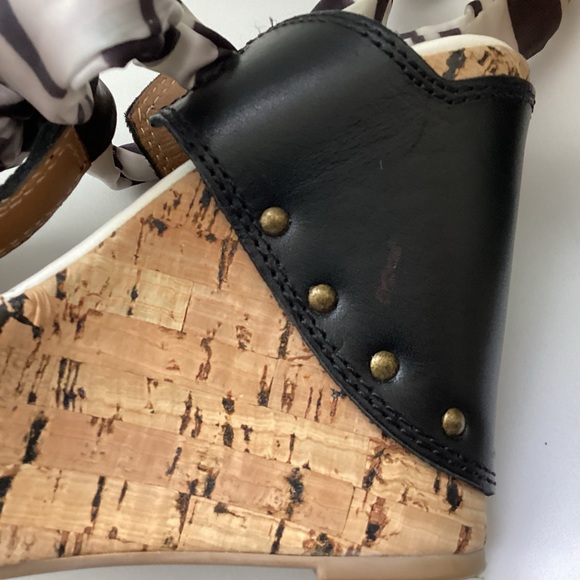 Miss Sixty White & Black Leather T Strap Ankle Wrap Studded Open Toe Wedge - Picture 9 of 11